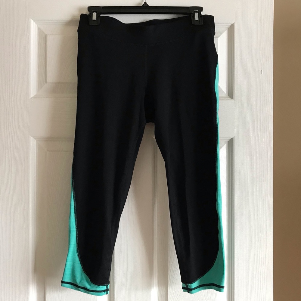 Hylete Workout Crops